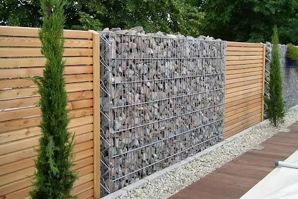 Backyard Stone Wall Gabion